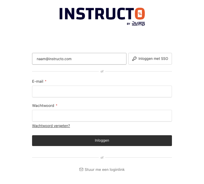 Het CMS-inlogscherm: e-mailveld met SSO-knop, het reguliere wachtwoordformulier eronder, en de optie om een inloglink te sturen